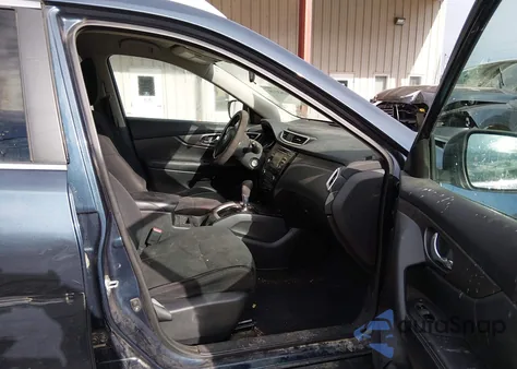 2016 Nissan Rogue S z USA, uszkodzony, nr VIN 5N1AT2MV6GC738838